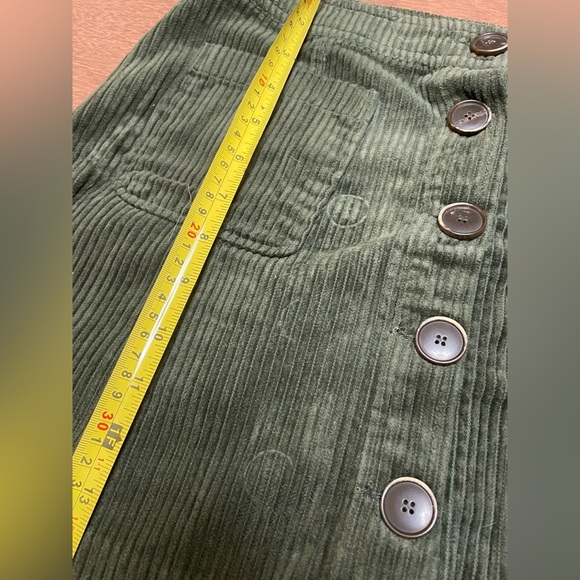 Zara TRF Collection Corduroy SKIRT Womens Size L Olive Green Button Front Pocket - Picture 5 of 5
